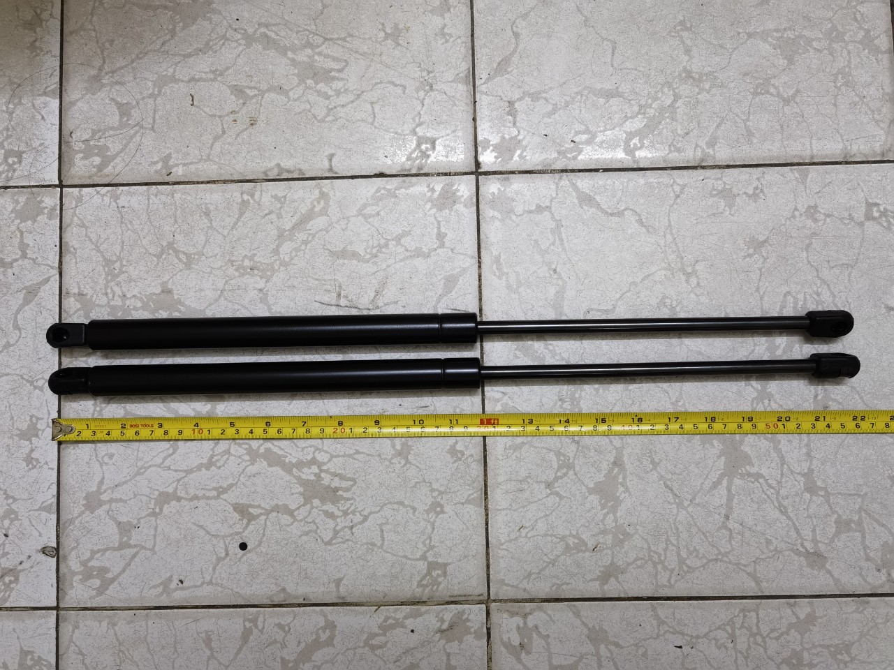 Ty chống cop sau Hyundai Stargazer