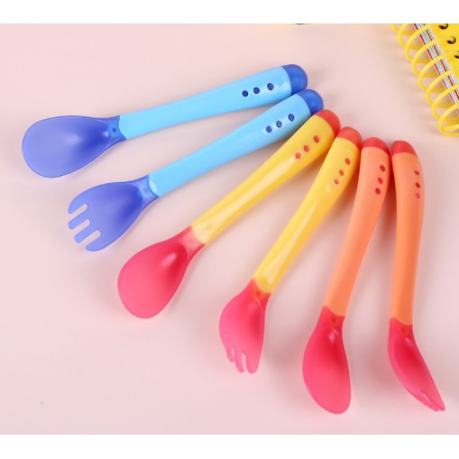 Set thìa dĩa ăn dặm silicon cho bé