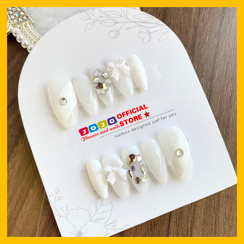 Nailbox thiết kế mắt mèo trắng thạch đính đá,đính charm nơ đẹp sang chảnh PP32