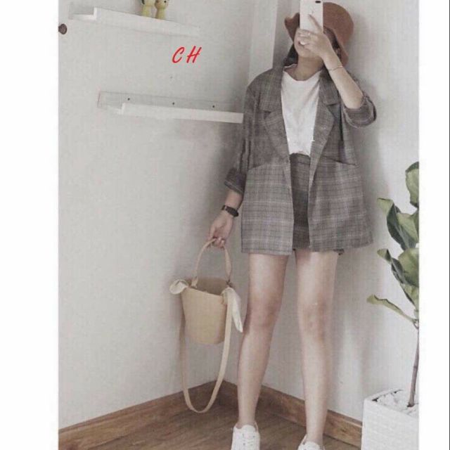 Sét vest kẻ quần đùi có ảnh thật sp. Set Trơn + quần kẻ, Áo thun nam nữ, quần kaki, quần nữ, sét bộ mặc ở nhà, áo thun tay dài, quần jean ống rộng