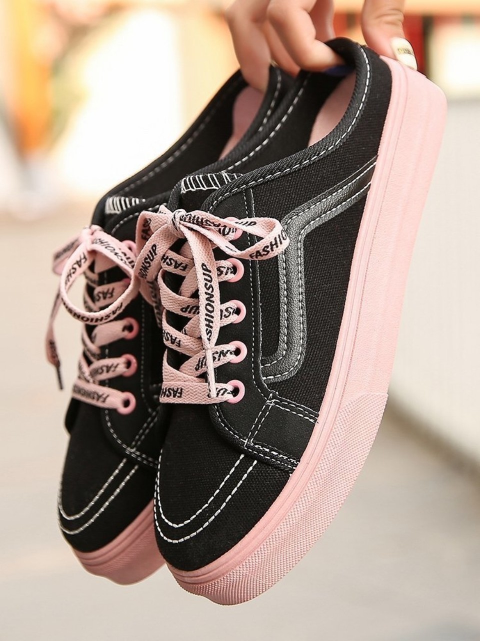 { FULL hộp+Tặng tất } Giày sục nữ . chất đẹp. mẫu hót 2020,phong cách, trẻ trung .(SN09)Giúp Bạn Gái Thêm Năng Động Cá Tính Khi Đi Chơi