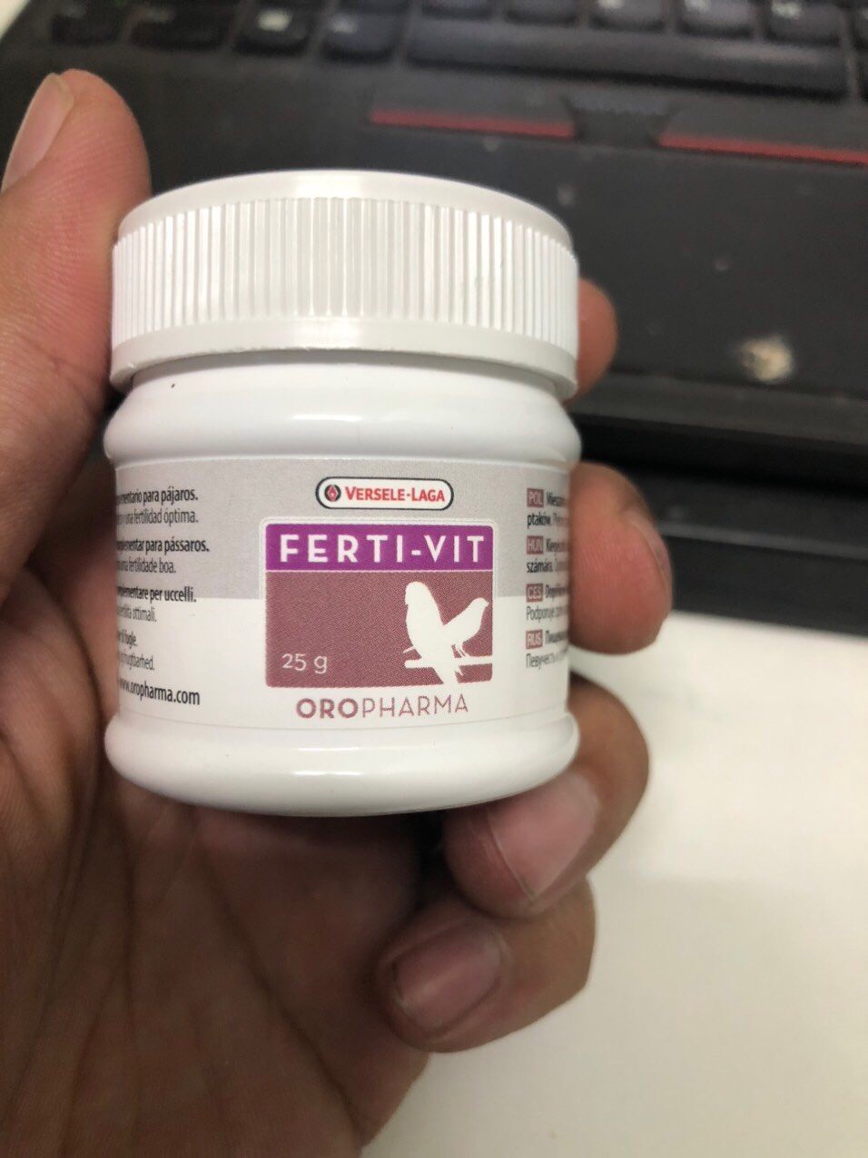 Ferti-vit vitamin bổ sung cho yến hót, vẹt nuôi sinh sản