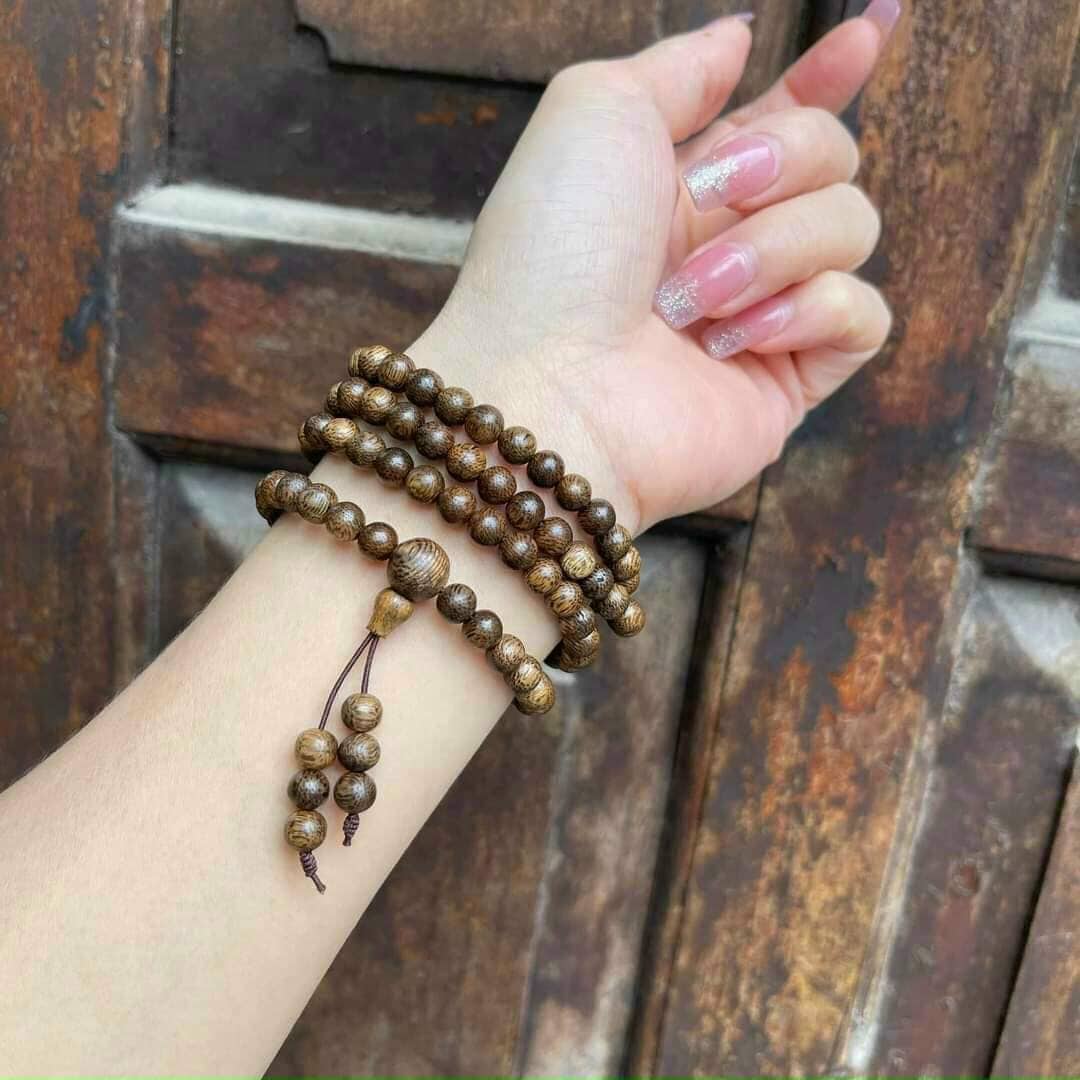 vòng tay gỗ trầm hương tốc tự nhiên 108 hạt+hộp đựng cao cấp