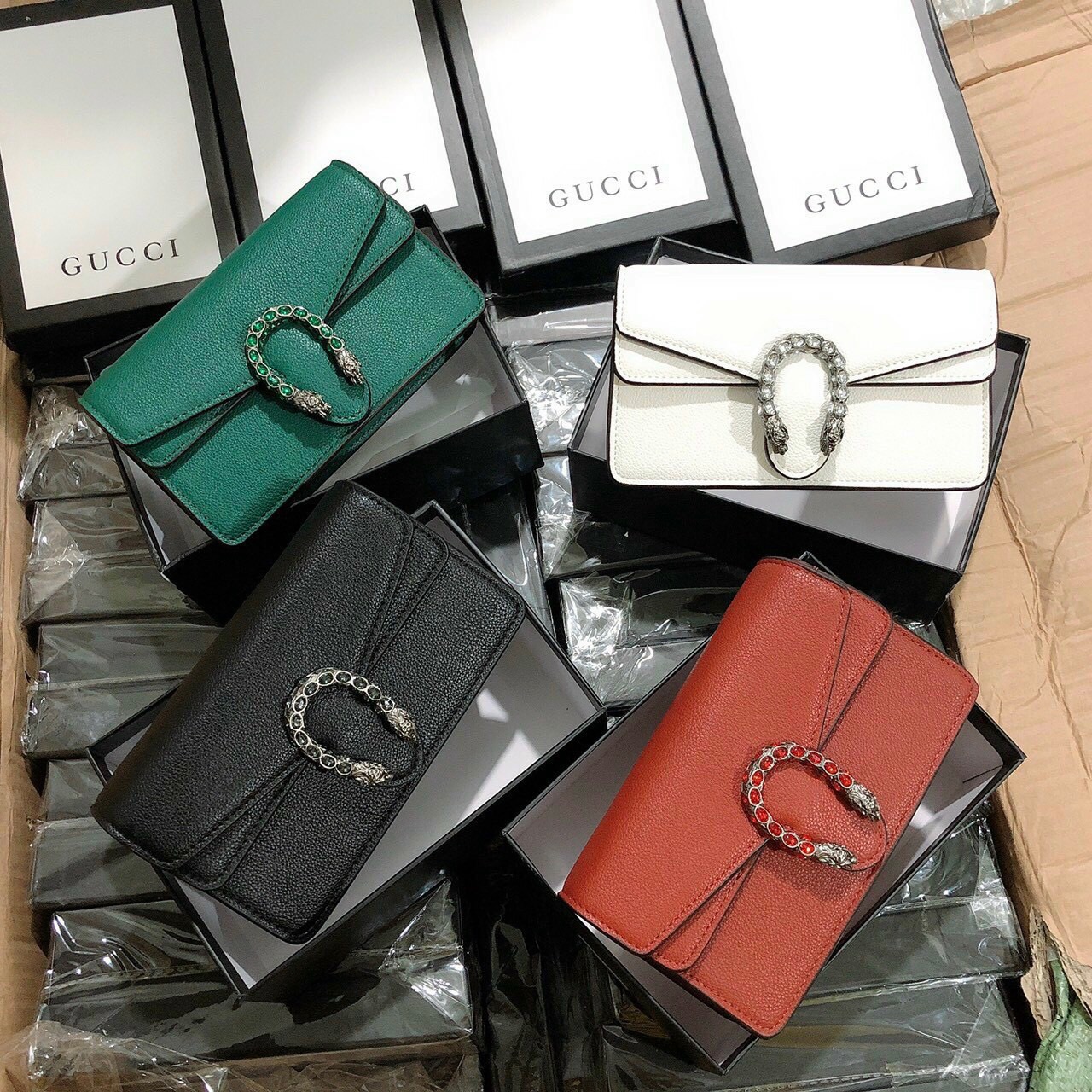 Clutch Nữ Cầm Tay GC Đầu Rồng Có Dây Đeo Chéo Fullbox Sang Chảnh