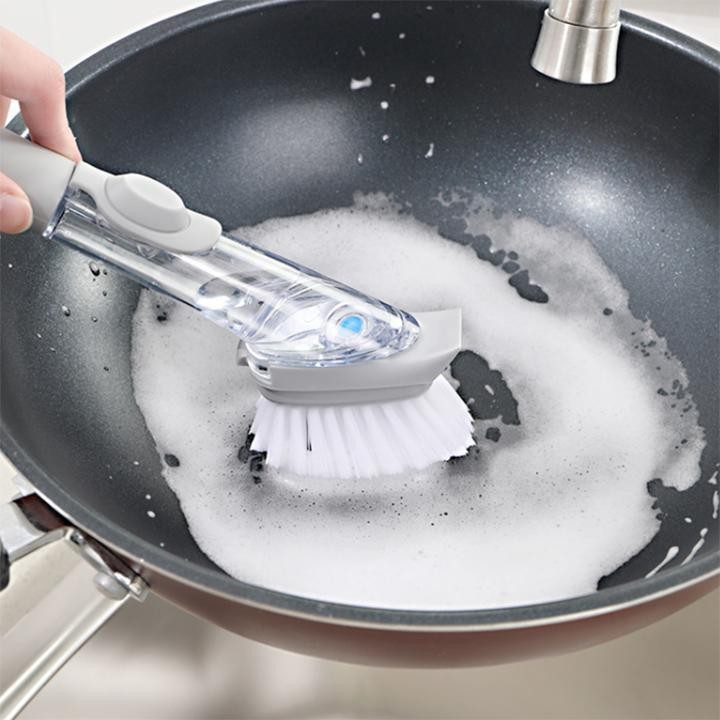 Chổi cọ rửa xịt nước đa năng có cán, bàn chải chà nồi chảo cọ rửa chén bát tay cầm dài