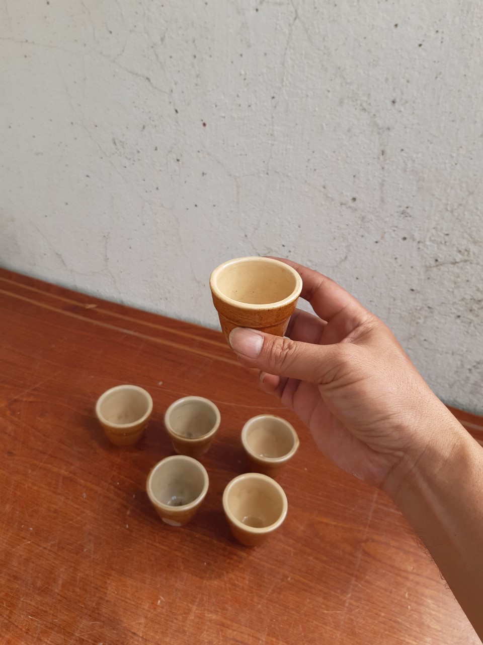 Tách trà kiểu xưa men cafe nâu 10 cái