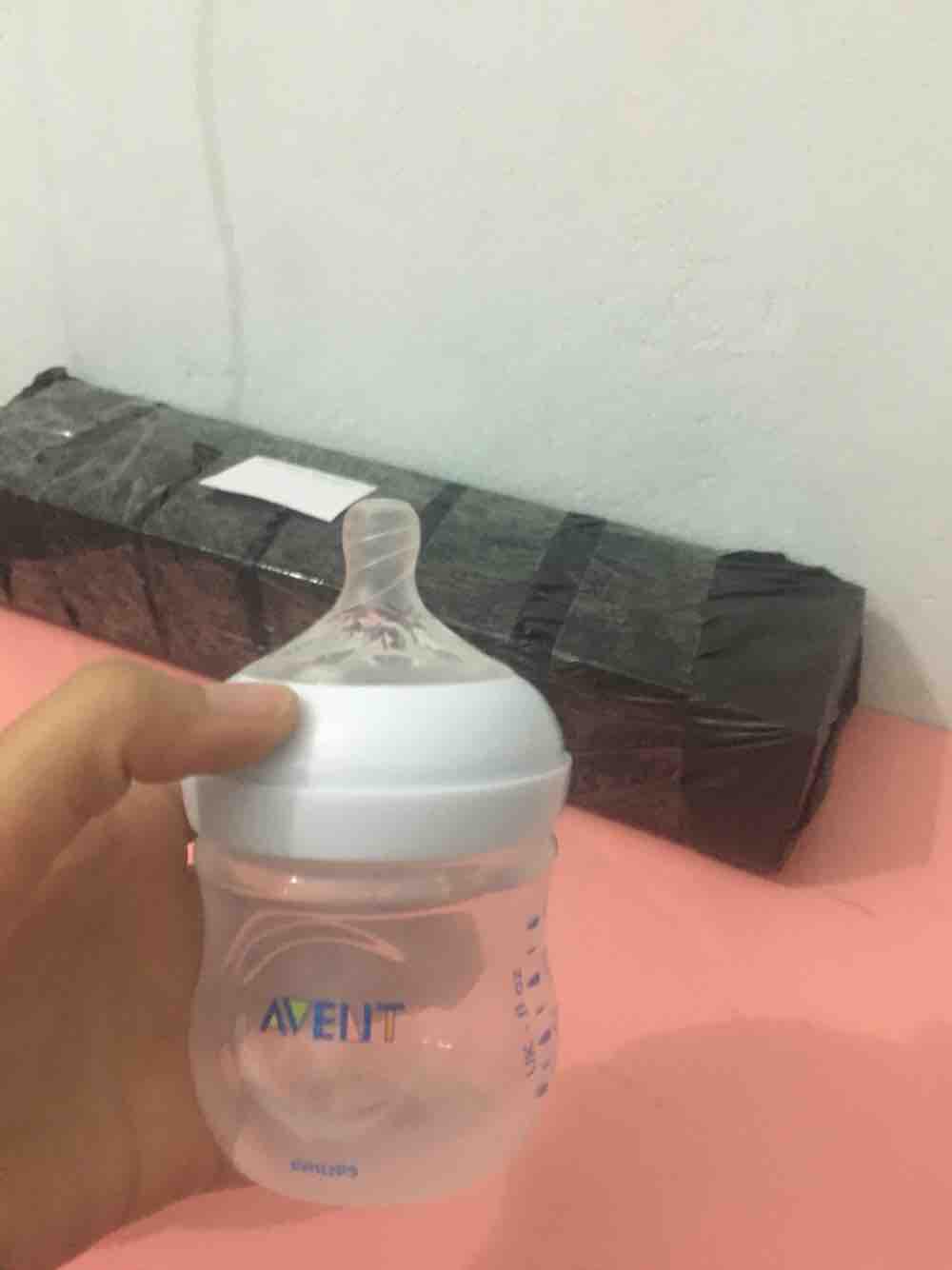 Bình sữa Avent natural 125ml núm xoắn siêu mềm