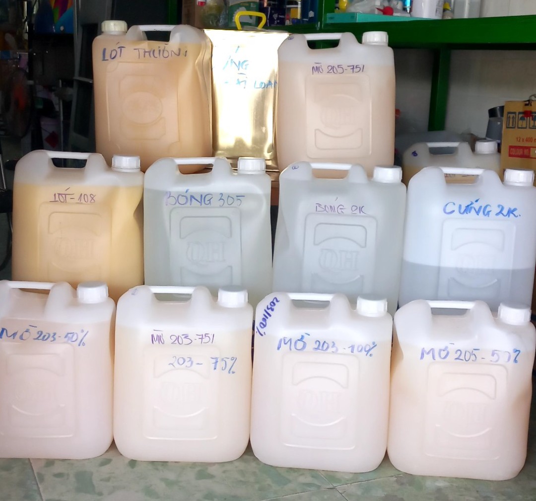 Sơn PU gỗ, sơn lót pu, sơn bóng pu, cứng pu, tinh màu gỗ( 7 màu đỏ-vàng -cam -nâu -gõ -cánh gián -đen) sơn Pu ngành mộc