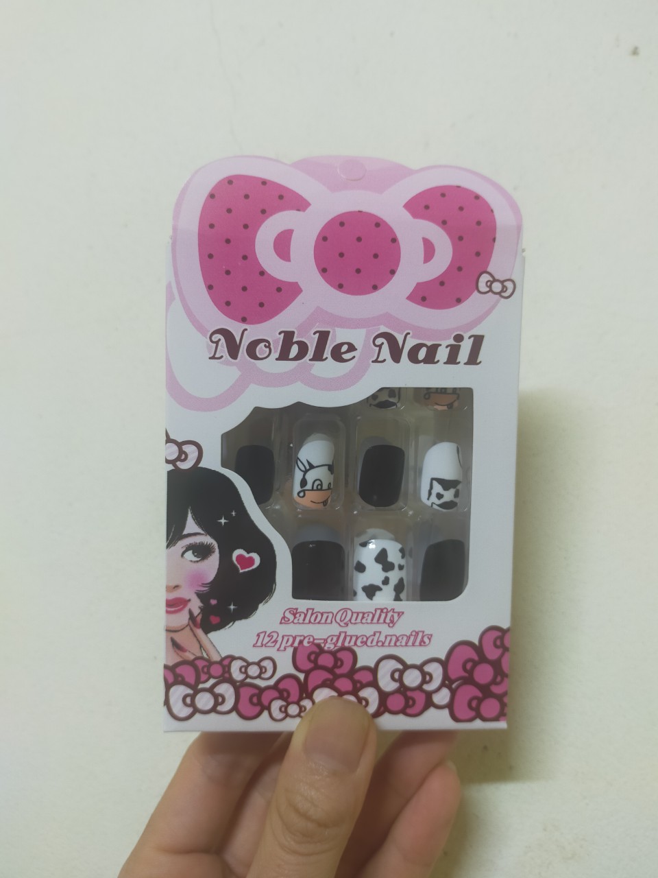 12 móng tay giả hình Bò sữa Hot Hit kèm keo. móng tay giả tự dán tại nhà .phù hợp cả người lớn ,trẻ em . en shop 1989