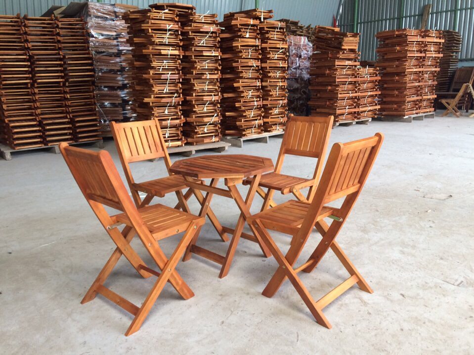 Bàn ghế xếp gỗ thẻ có thể xếp gọn