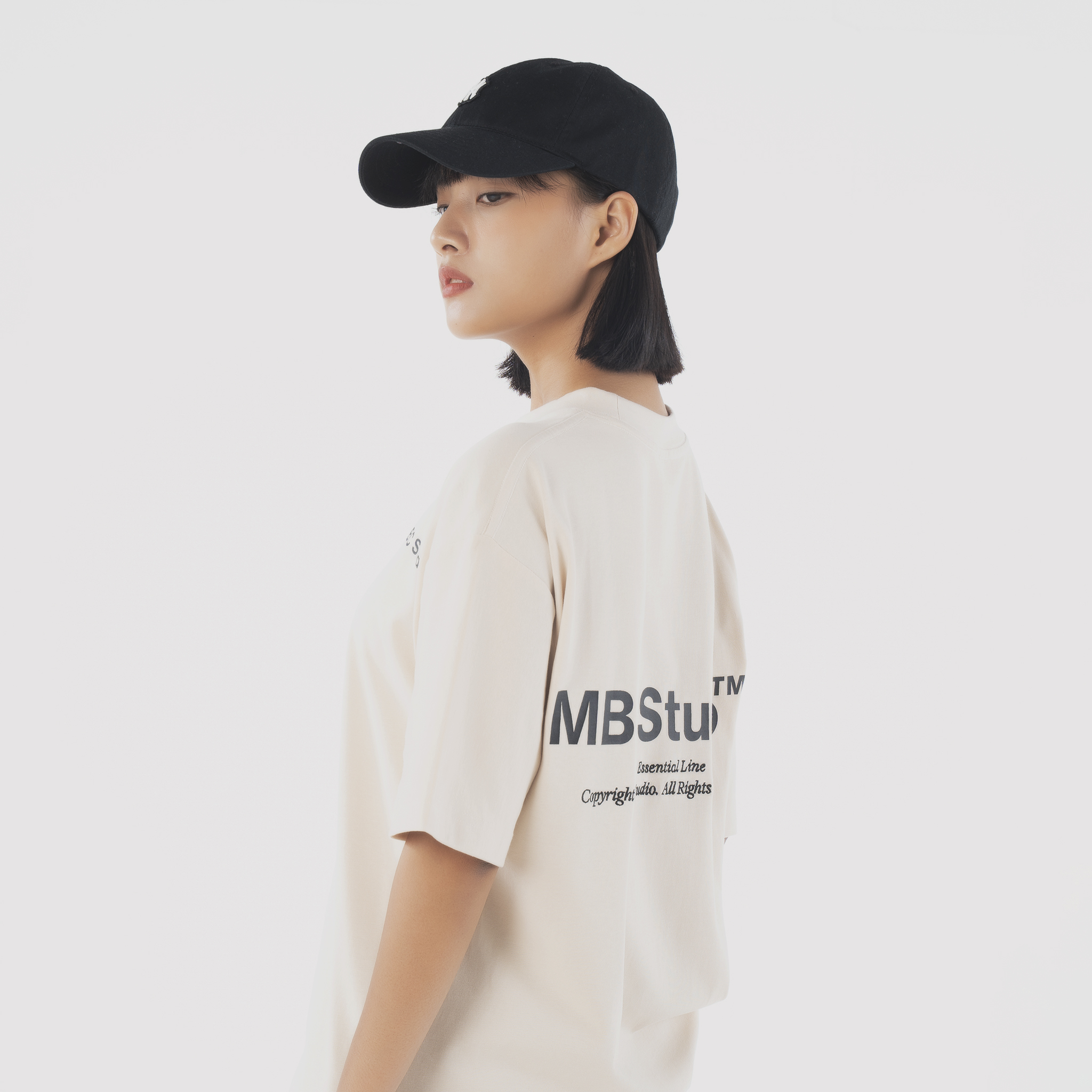 Áo thun mbc studio f/w 2022 collection - đen/kem