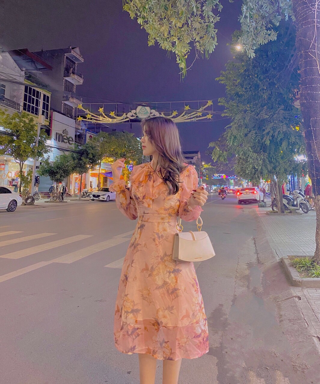 Váy hoa voan thiết kế 2 lớp cổ nơ tay bồng