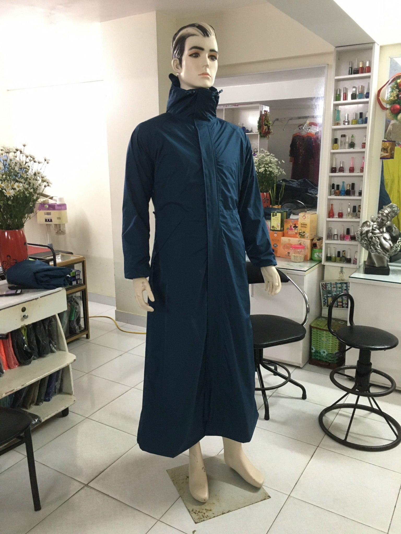 Áo mưa bộ  măng tô nam chất liệu vải dù chống thấm nước tuyệt đối , an toàn khi sử dụng đi xe máy chống thấm nước chống gió đủ màu xanh , ghi đủ size XL , XXL