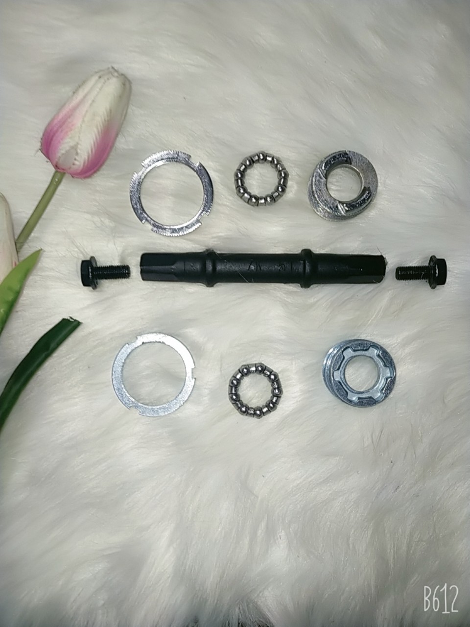 Bộ trục giữa xe đạp phổ thông nguyên bộ