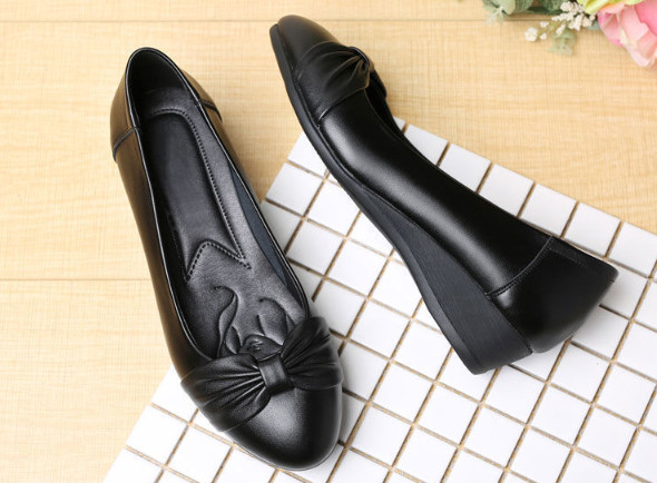 Giày búp bê bít mũi nơ xoắn mủ nhựa 3f