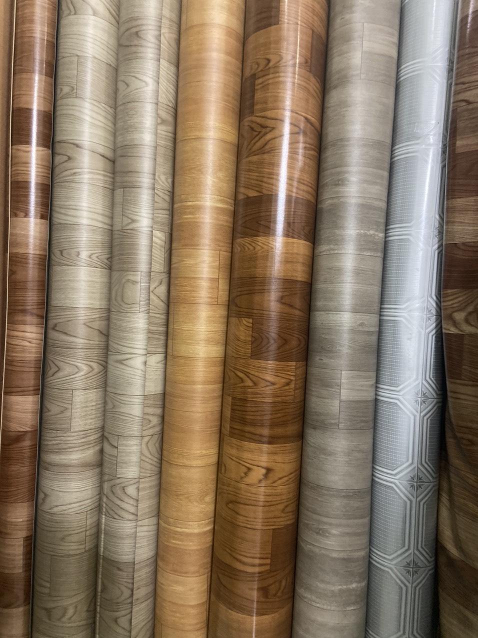 Thảm Nhựa Trải Sàn Vân Gổ