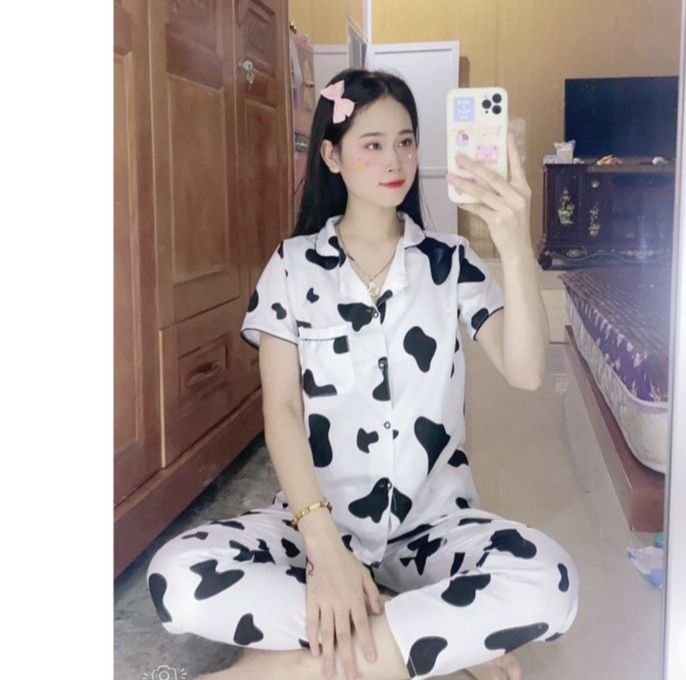 Set bộ pijama bò sữa cd from rộng unisex , đồ bộ mặc nhà của nữ siêu đẹp .