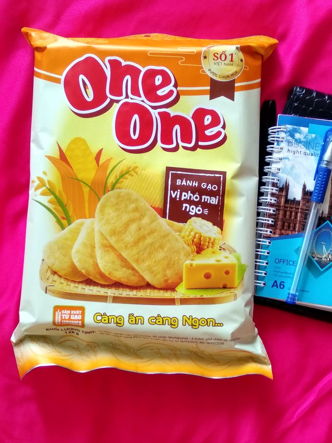 Bánh gạo one - one vị phô mai ngô (128g)