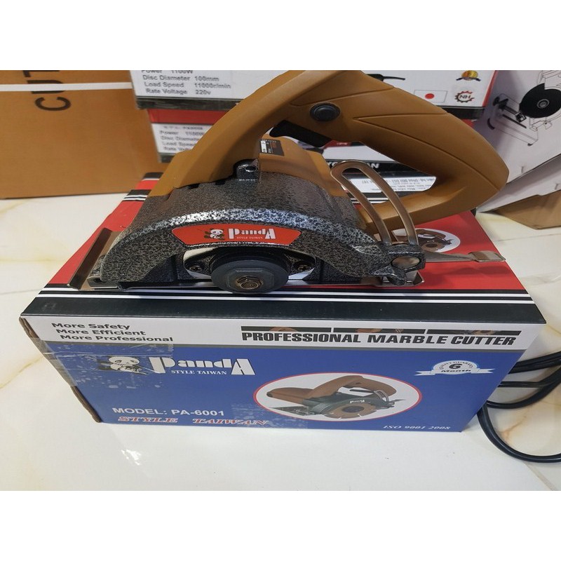 Máy cắt gỗ 110mm 1350w- pan d a - nhật bản