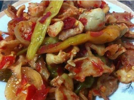 Mắm dưa ướp mắm cá cơm hũ 450g - mắm huế cô thủy