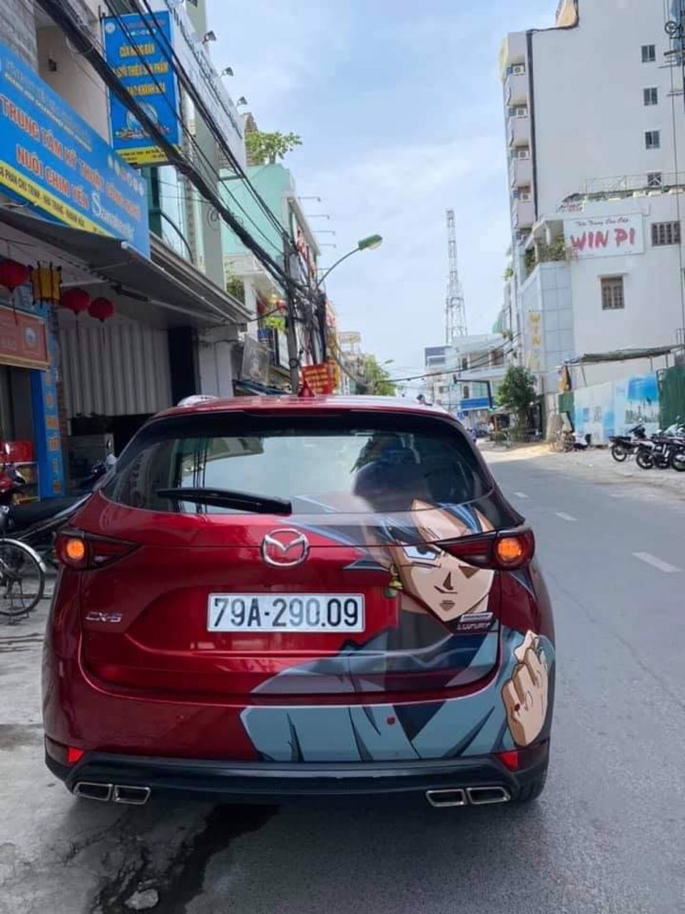 Tem Dán Mazda CX6 Đỏ Hoạt Hình Songoku Cốp Sau Đuôi Xe