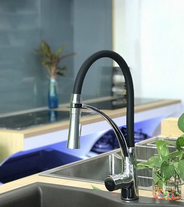 Vòi rửa chén nóng lạnh inox 304 cần bẻ silicon vòi rửa chén bát nóng lạnh inox 304