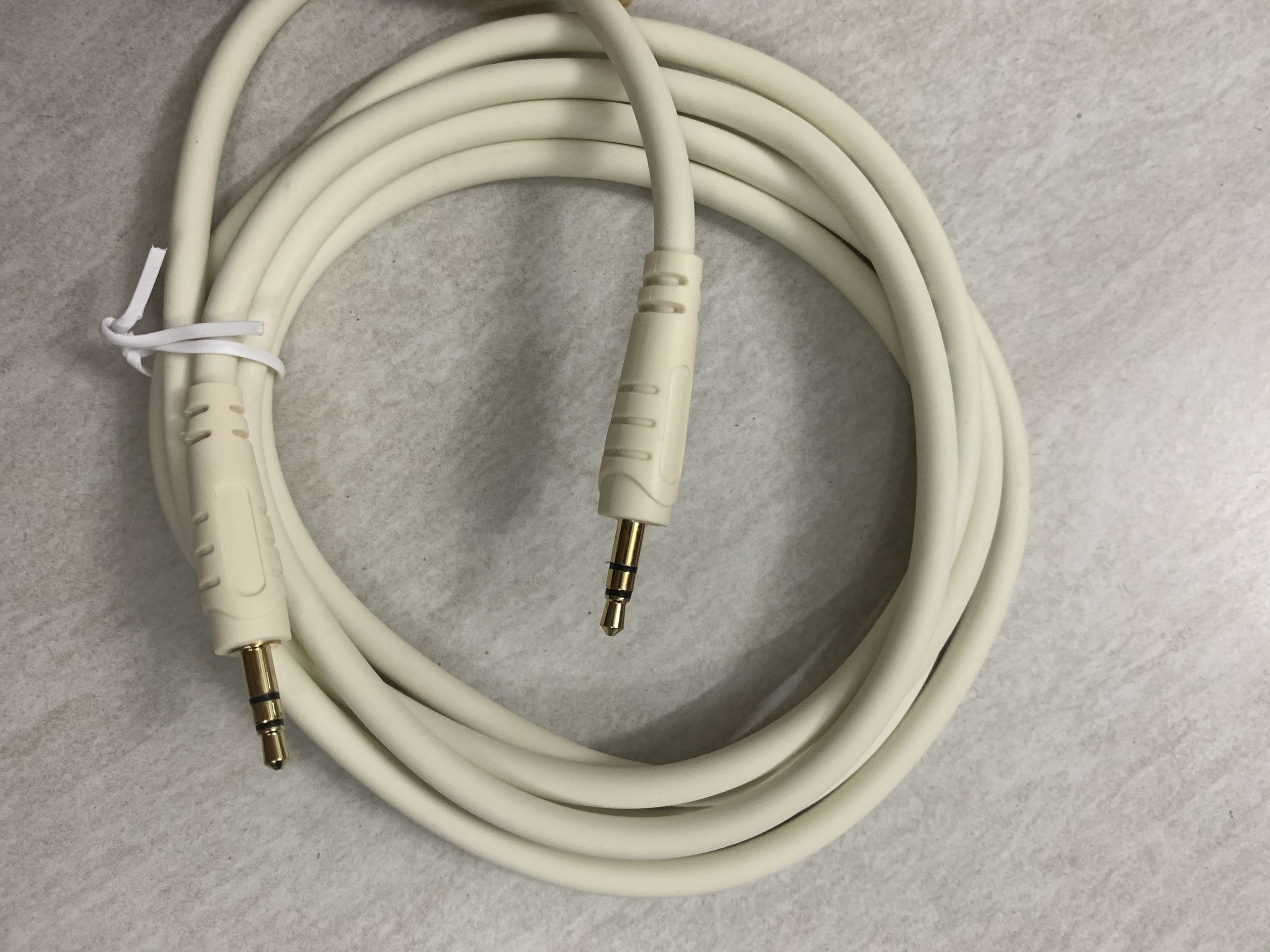 Dây loa 2 đầu 3.5mm dài 1.8m - 3m - 5m tốt