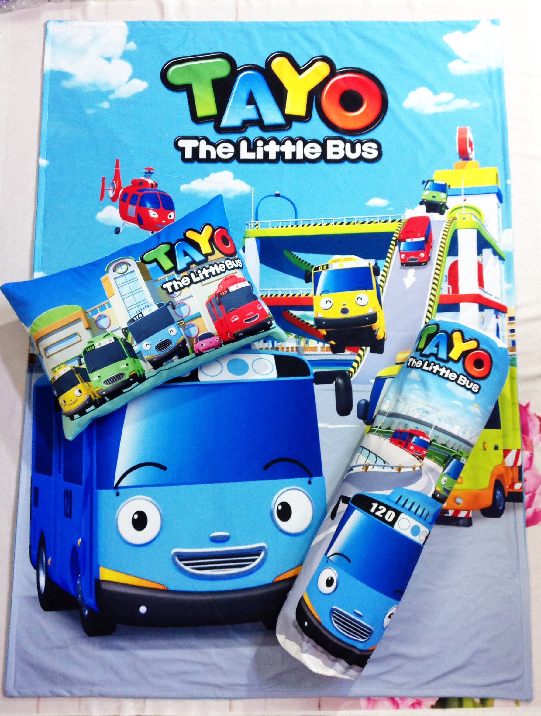 Set chăn gối xe Bus Tayo cho bé mẫu giáo