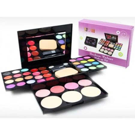 Luxurious Ads Makeup Kit