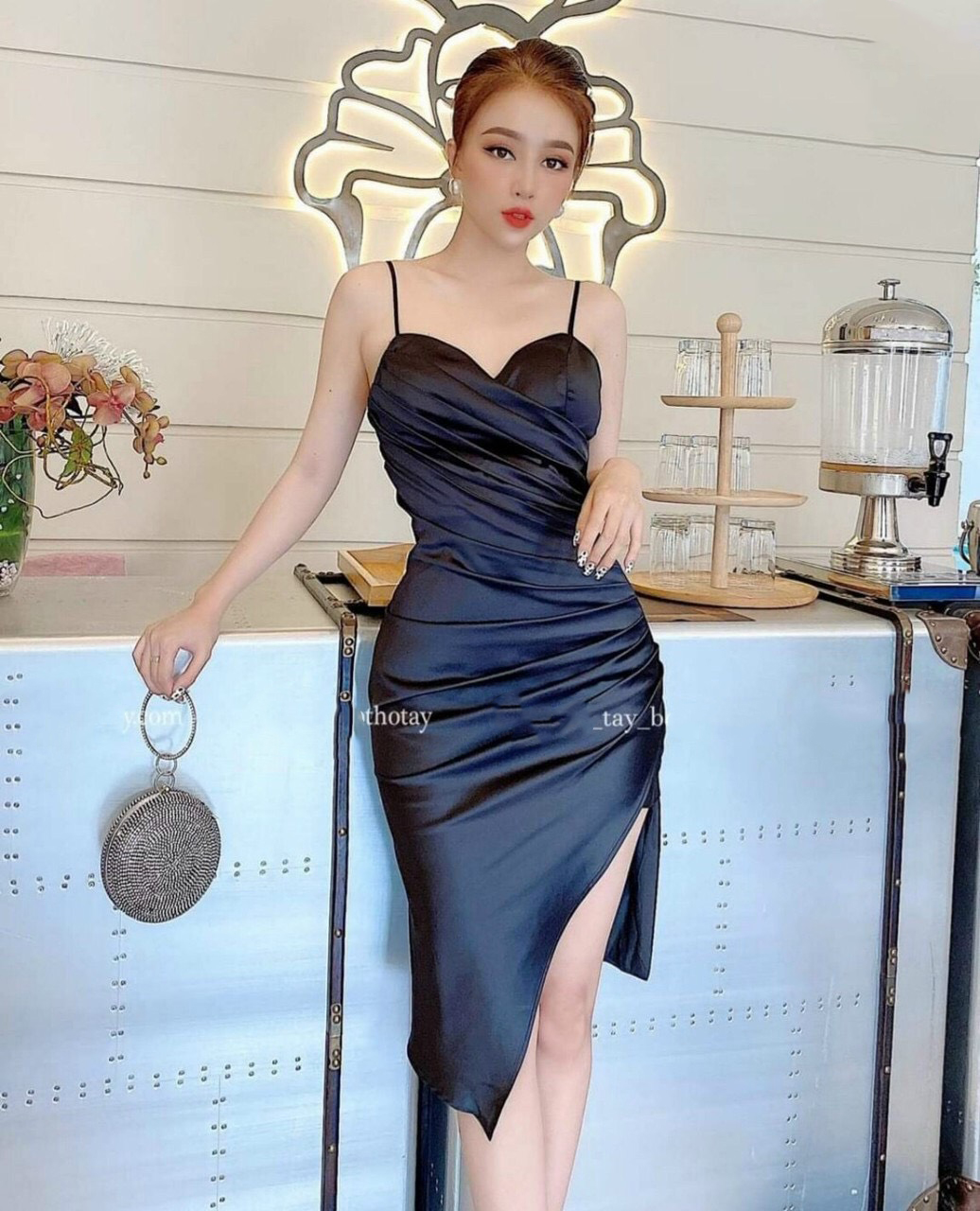 [ Mẫu Mới ] Đầm 2 Ôm Body Dây Xếp Ly Eo Sẻ Tà Có Mút Ngực ( Chất Liệu Lụa Satin ) Mẫu Free size Từ 40kg Đến 56kg Thời Trang Đầm Nữ