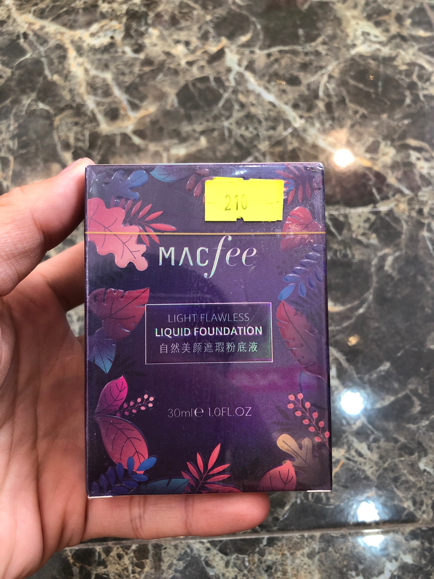 Kem lót che khuyết điểm Macfee