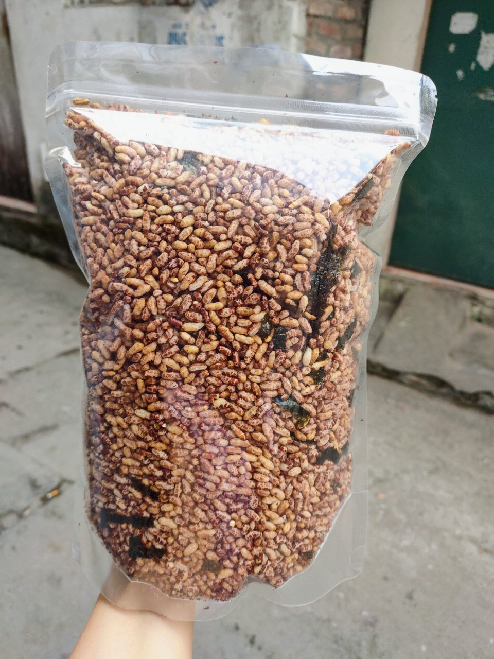 Cốm gạo lứt muối biển túi 500gr