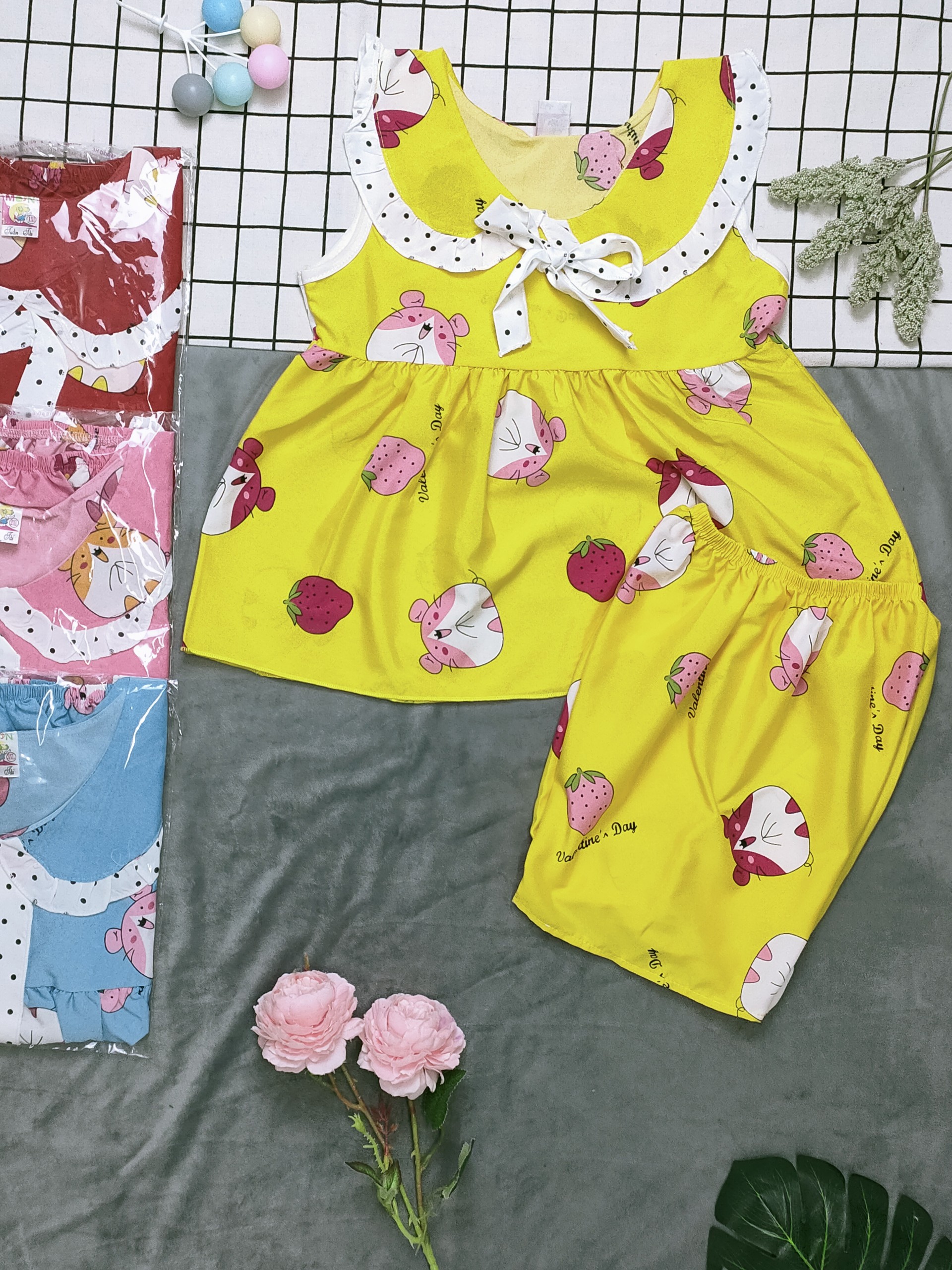Bộ lụa tay cánh tiên bé