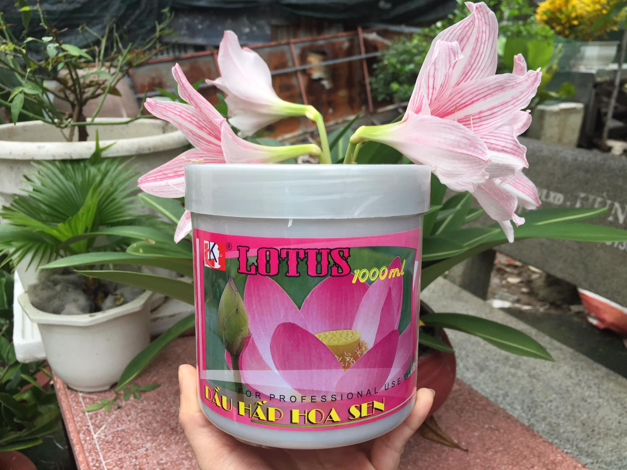 Hấp dầu mượt thơm tóc hoa sen 1000 ml