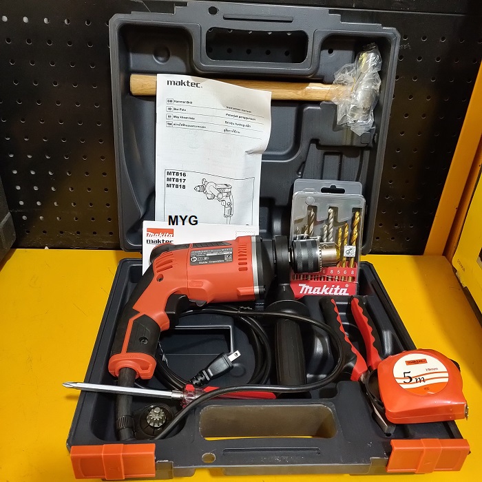 Máy khoan búa maktec mt817ksp