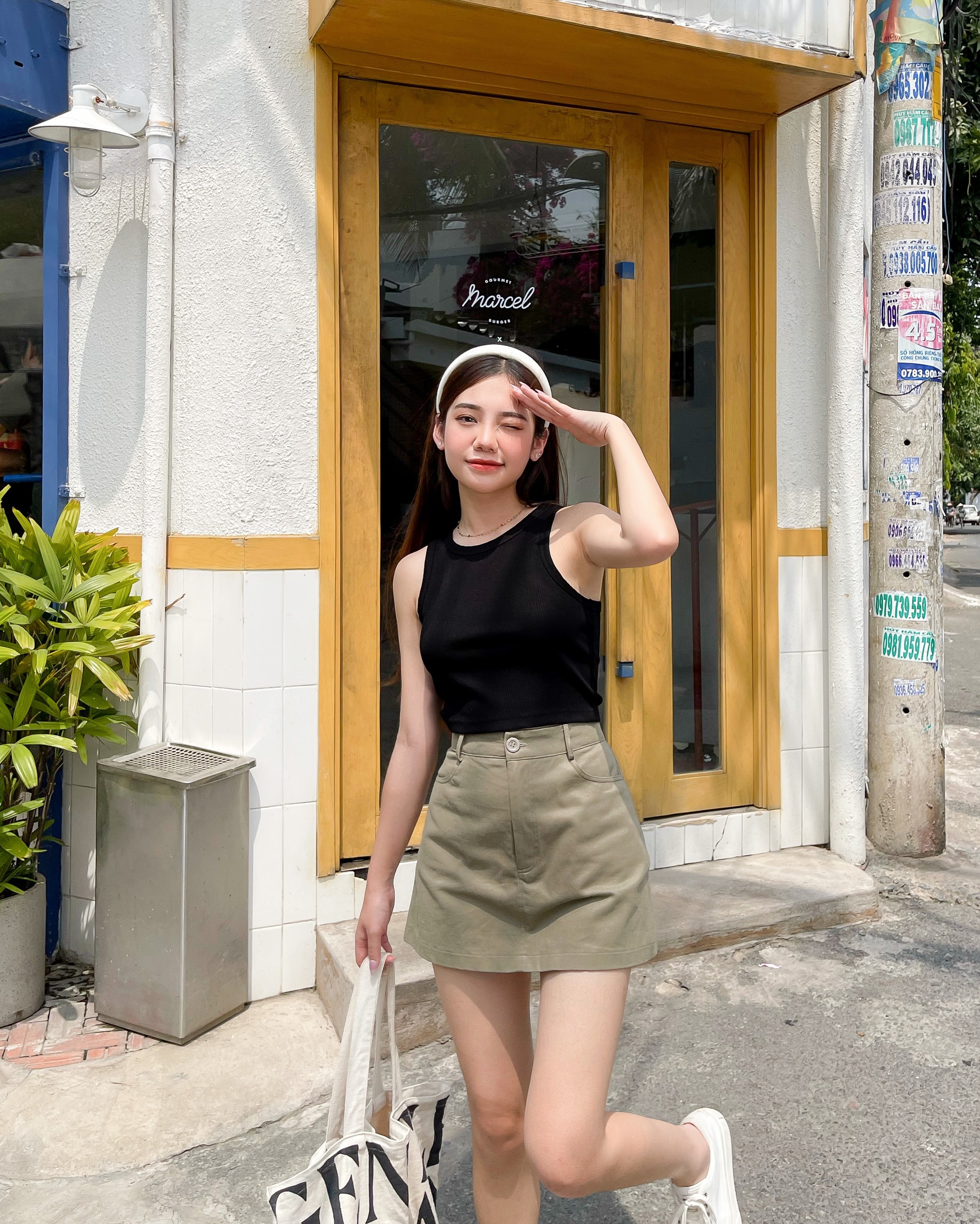 Zareen | chân váy chữ a basic vaa29 xanh rêu