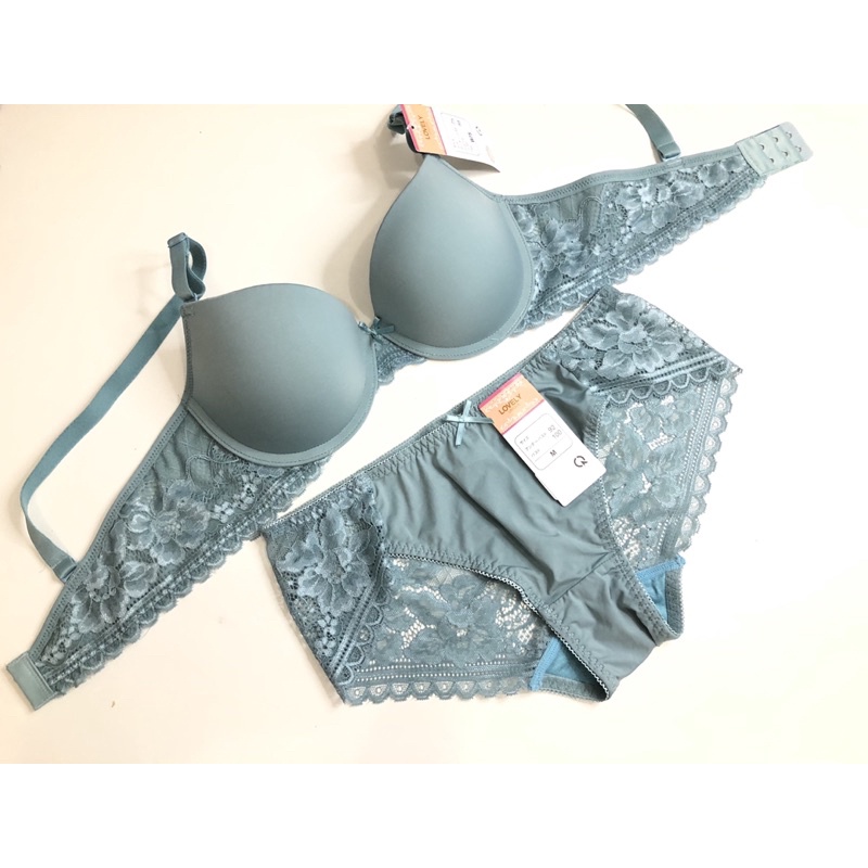 Áo ngực Lovely Việt Nam ren mới mút tốt 3cm 4318