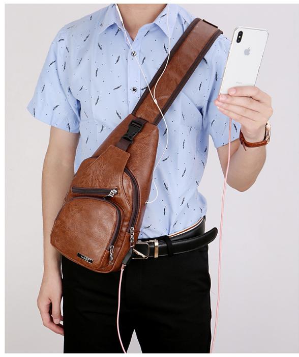 Túi đeo chéo nam da cao cấp CLASSIC có cổng sạc USB và lỗ tai nghe thời trang phù hợp cả bạn nam bạn nữ đi chơi đi học đi picnic