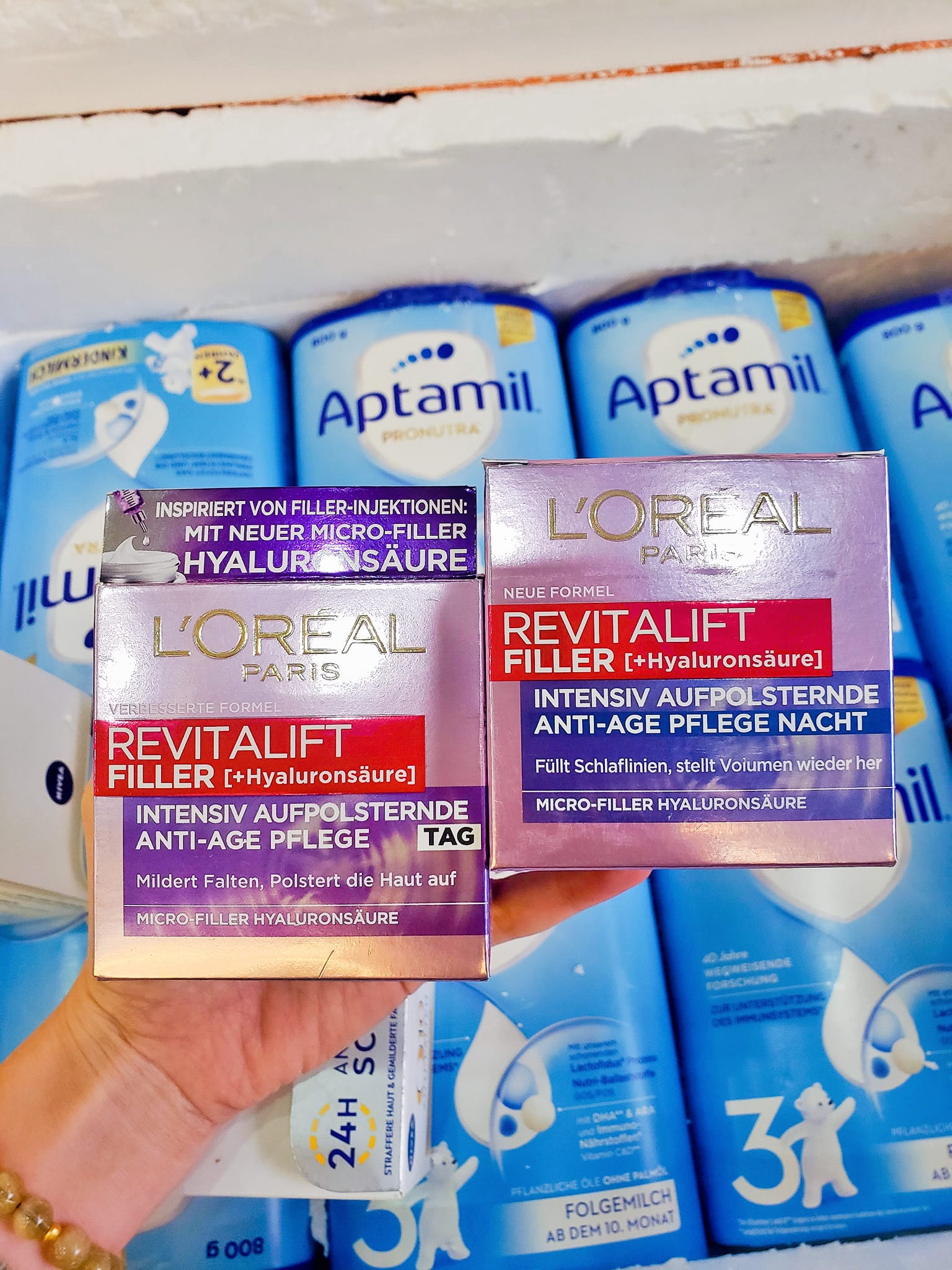 KEM DƯỠNG DA NGÀY ĐÊM CAO CẤP LOREAL REVITALIFT FILLER + Hyaluronsaure ĐỨC