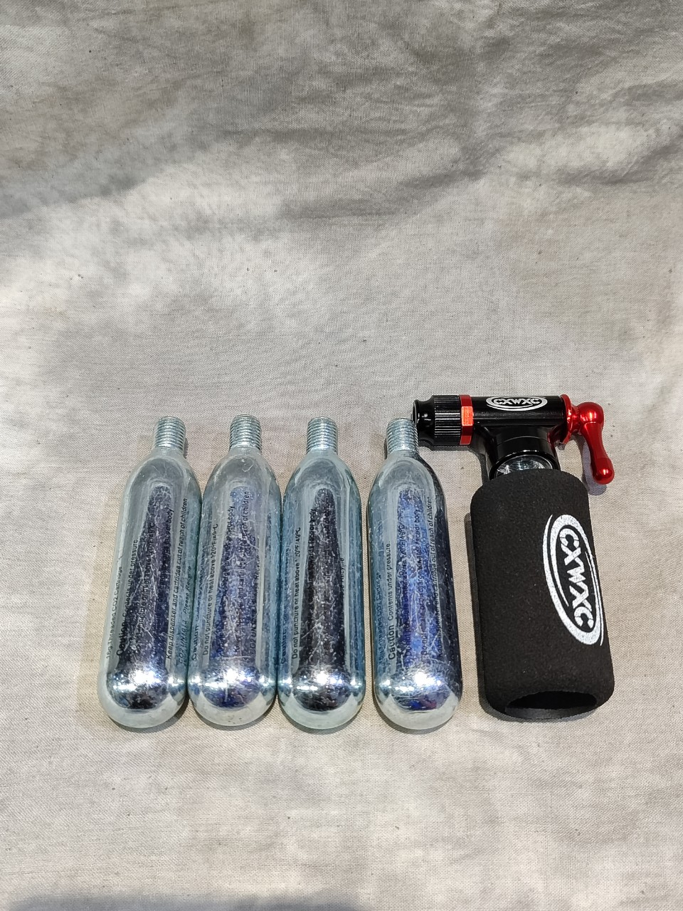 Combo 4 bình co2 dùng để bơm xe đạp kèm đầu van bơm co2 - sports world