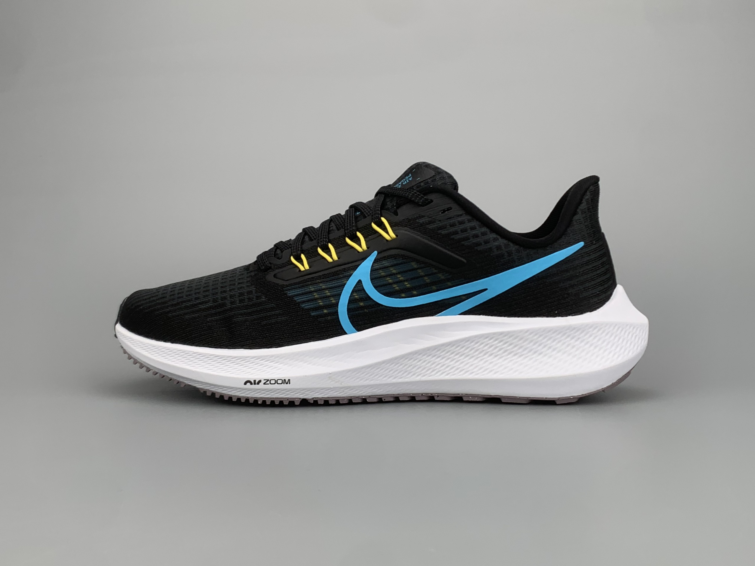 Mens Size 11 - Nike Air Zoom Pegasus 39 x NFL Tennessee Titans 2022 New -  Đức An Phát