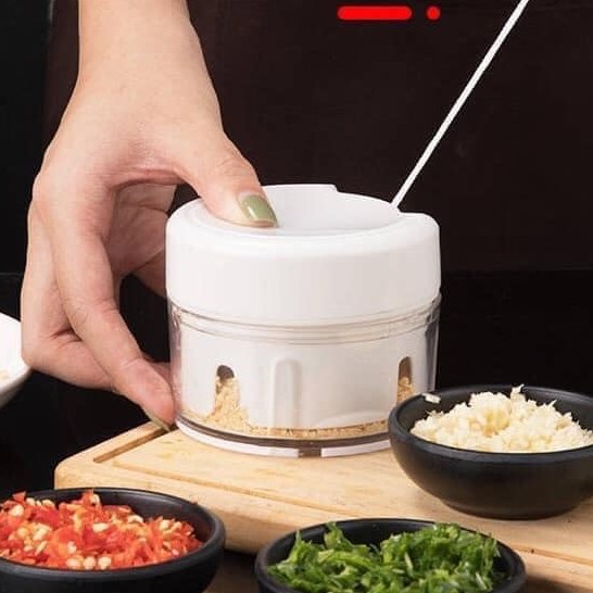 Dụng cụ xay tỏi ớt cầm tay đa năng tiện dụng dây rút, Dụng Cụ Xay Nghiền Tỏi Ớt, Rau Củ, Thịt Cá,… Đồ dùng nhà bếp Tiện Lợi mẫu mới