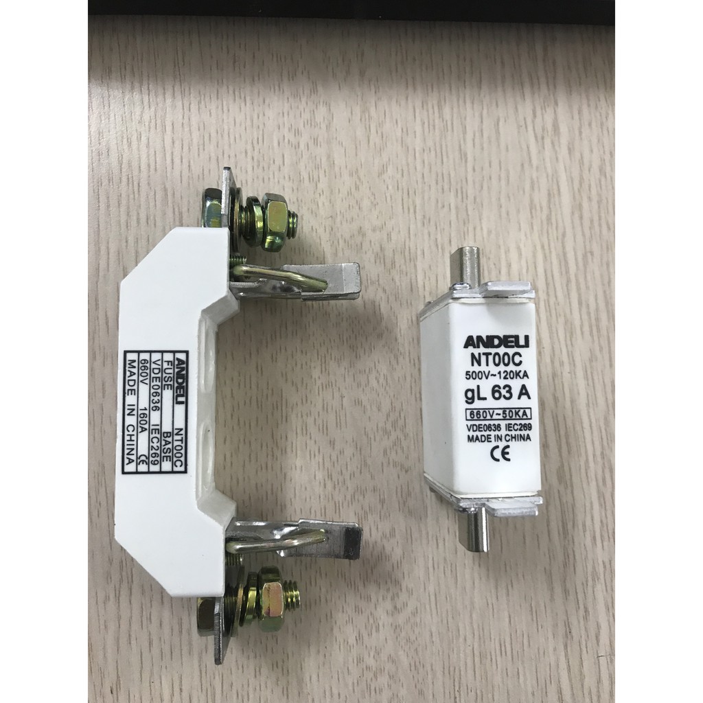 Cầu chì hạ thế 63a + cả đế