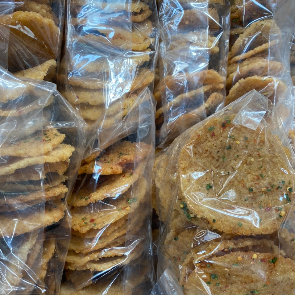 500g cơm cháy bể hàng ít vụn