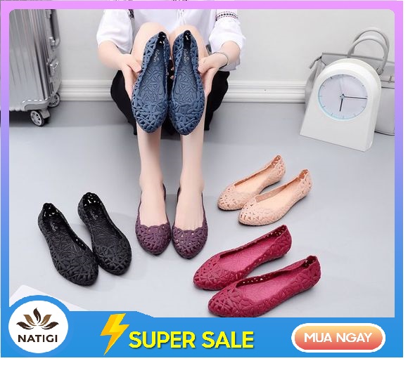 GIẦY NHỰA THƠM DẺO THỜI TRANG CAO CẤP MŨI TRÒN ĐẾ BỆT KHÔNG NƠ ĐI MƯA NỮ GNN02