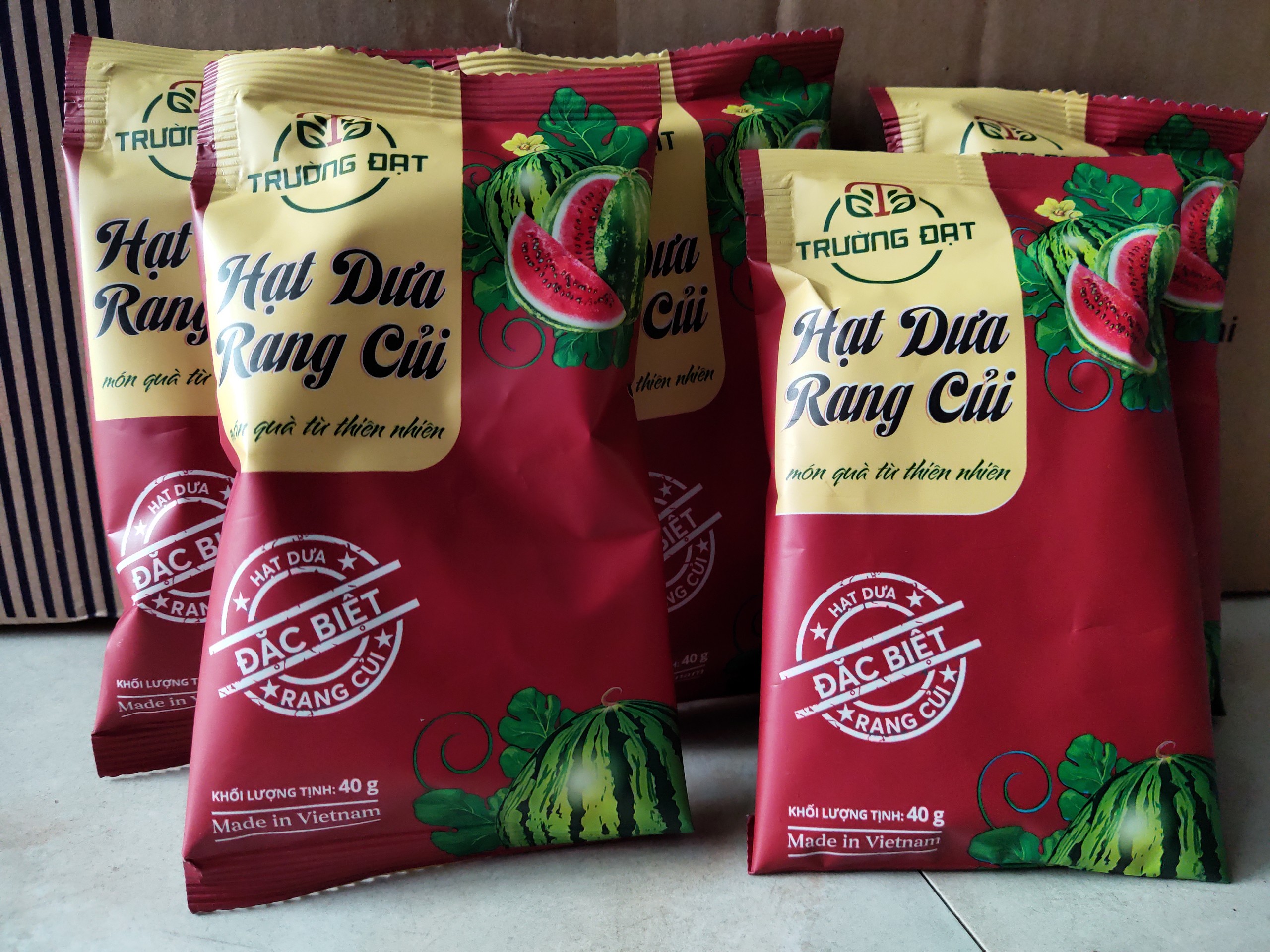 Combo 10 gói hạt dưa rang củi Trường Đạt 40g