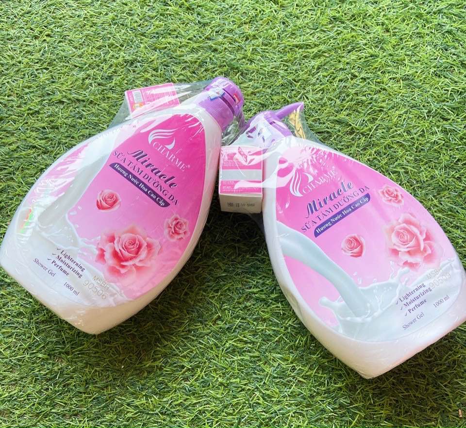 [không tặng kèm nước hoa mini] SỮA TẮM 1000ML ( HƯƠNG HOA HỒNG)