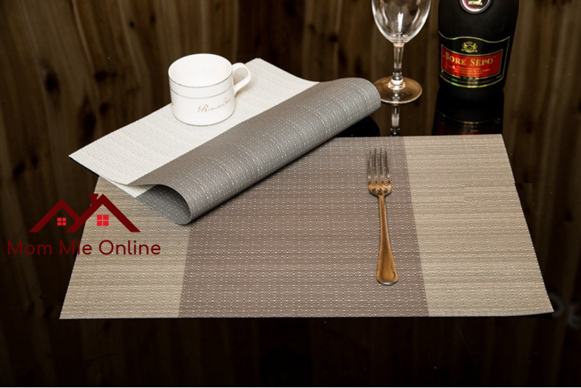 Tấm lót bàn ăn kẻ ba sọc cách nhiệt chống trơn trượt - Hình chữ nhật 45 x 30 cm - L004