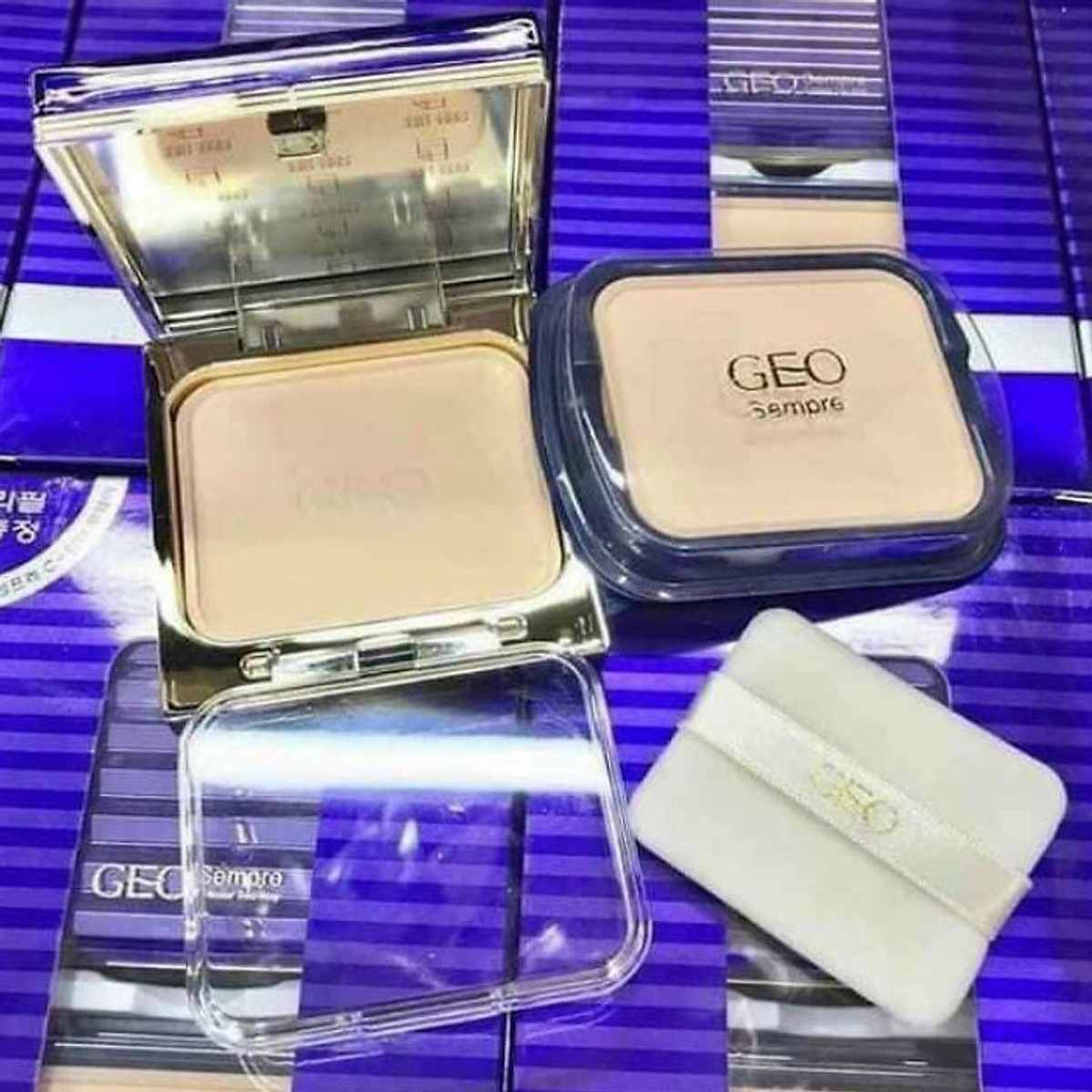 Phấn nén geo xanh 2 lõi – geo sempre c-water two way 10.5g