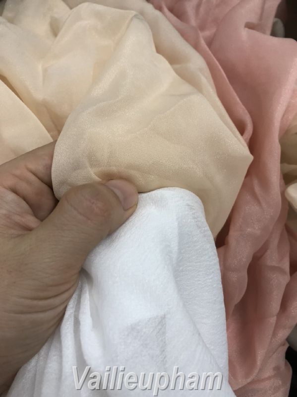 Vải Tơ Ngọc Trai Mềm Rũ Có Độ Óng Đẹp Khổ Vải 1.5m